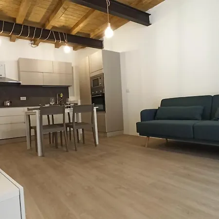 Varano 7 أنكونا